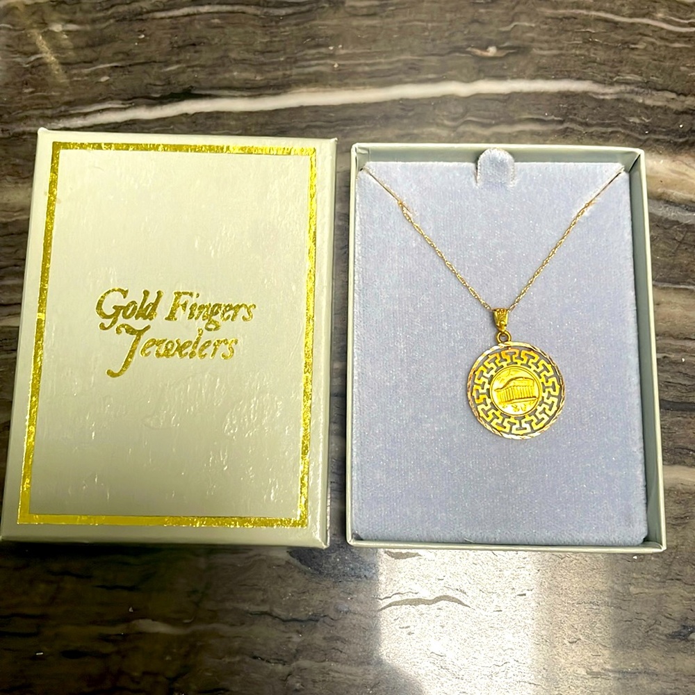 Brand New 14K Gold Double Sided Alexander The Great Pendant and Chain